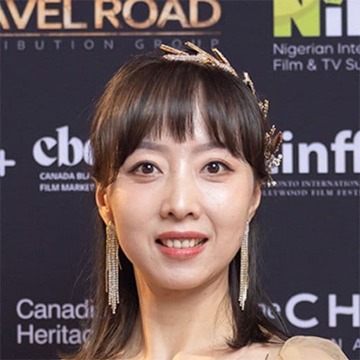 Leah Feng